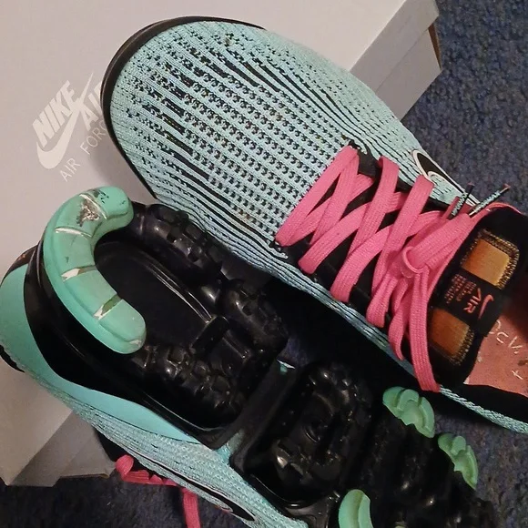 Nike Mens VaporMax Miami Nights - Picture 4 of 4